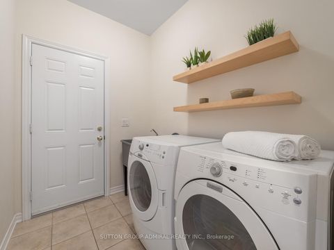 Photo 21 at 23 Kerr Lane, Bayview Northeast, Aurora