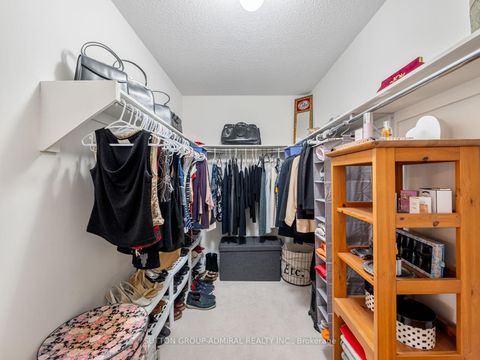 Photo 30 at 23 Kerr Lane, Bayview Northeast, Aurora