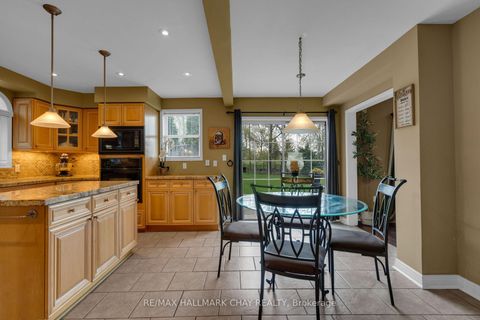 Photo 6 at 34 Crompton Drive, Little Lake, Barrie