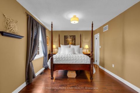 Photo 12 at 34 Crompton Drive, Little Lake, Barrie