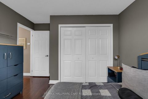 Photo 20 at 34 Crompton Drive, Little Lake, Barrie