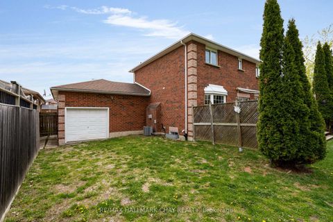 Photo 30 at 34 Crompton Drive, Little Lake, Barrie