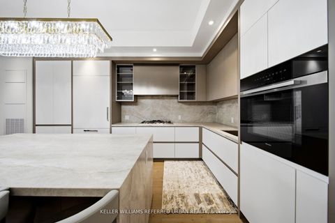 Photo 10 at 313 - 2 Forest Hill Road, Forest Hill South, Toronto
