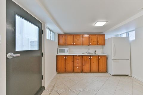 Photo 31 at 2 Sutherland Avenue, Crescent Town, Toronto