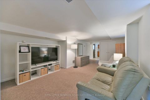 Photo 35 at 2 Sutherland Avenue, Crescent Town, Toronto