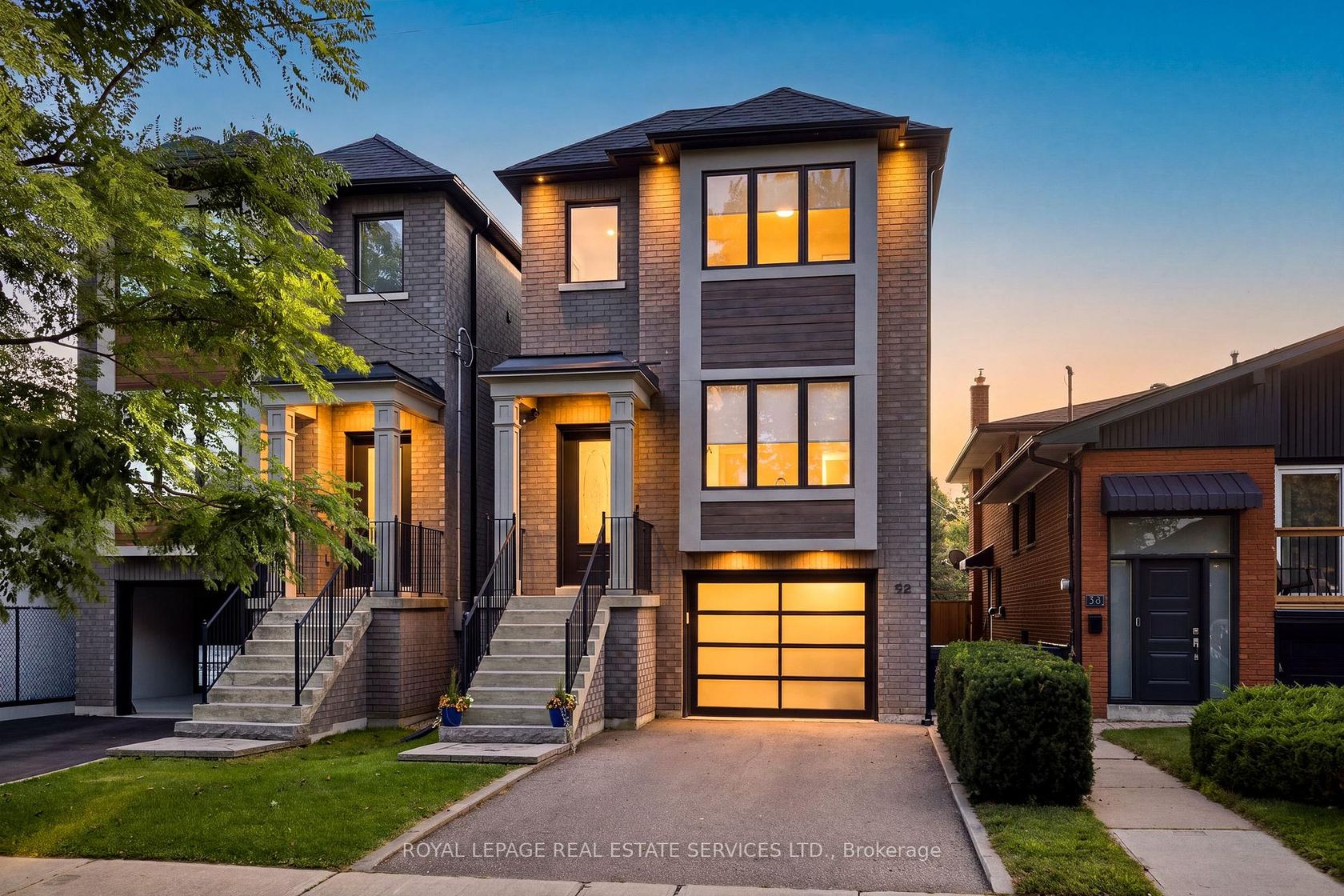98 Foch Avenue S, Alderwood, Toronto 