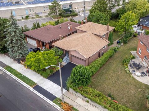 Photo 2 at 196 Mount Olive Drive, Jamestown, Toronto