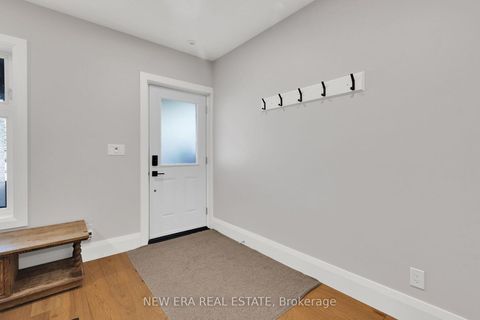 Photo 4 at 360 Woodbine Avenue, The Beaches, Toronto