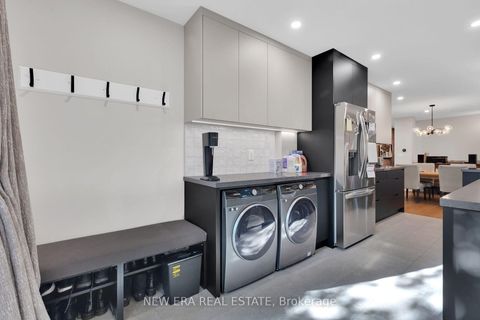 Photo 24 at 360 Woodbine Avenue, The Beaches, Toronto