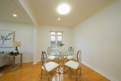 Photo 4 at 59 Lilian Drive, Maryvale, Toronto