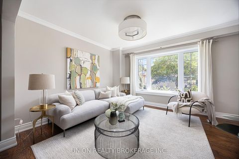 Photo 2 at 38 Scarborough Heights Boulevard, Cliffcrest, Toronto