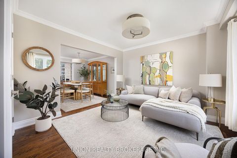 Photo 3 at 38 Scarborough Heights Boulevard, Cliffcrest, Toronto