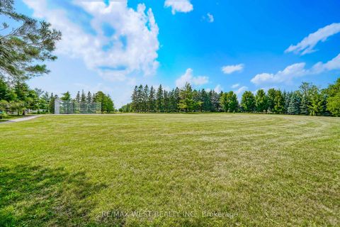 Photo 12 at 414 - 2506 Rutherford Road, Maple, Vaughan