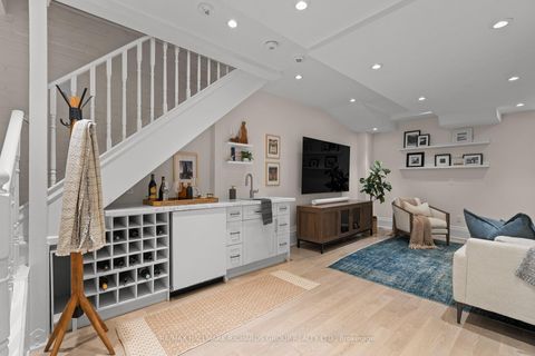 Photo 22 at 49 Lee Avenue, The Beaches, Toronto