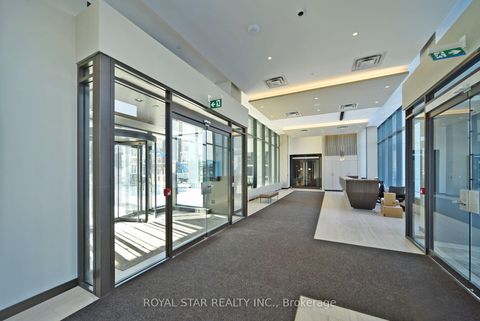 Photo 4 at 909 - 10 Honeycrisp Crescent, Vaughan Corporate Centre, Vaughan