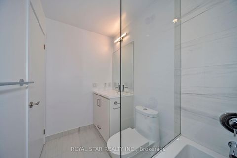Photo 13 at 909 - 10 Honeycrisp Crescent, Vaughan Corporate Centre, Vaughan
