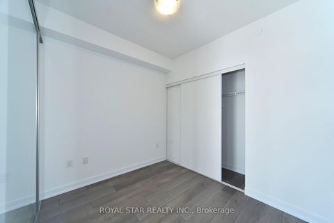 Photo 17 at 909 - 10 Honeycrisp Crescent, Vaughan Corporate Centre, Vaughan