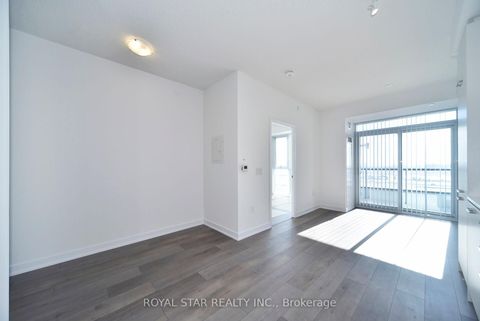Photo 23 at 909 - 10 Honeycrisp Crescent, Vaughan Corporate Centre, Vaughan