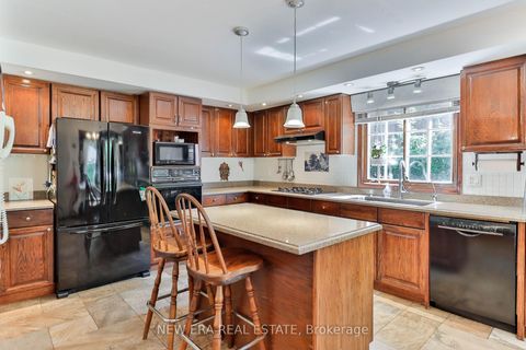 Photo 10 at 37 Glenthorne Drive, Highland Creek, Toronto