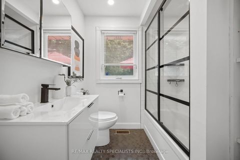 Photo 11 at 89 Alhart Drive, Beaumonde Heights, Toronto