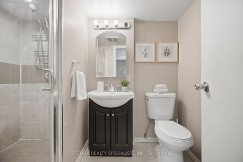 Photo 15 at 89 Alhart Drive, Beaumonde Heights, Toronto