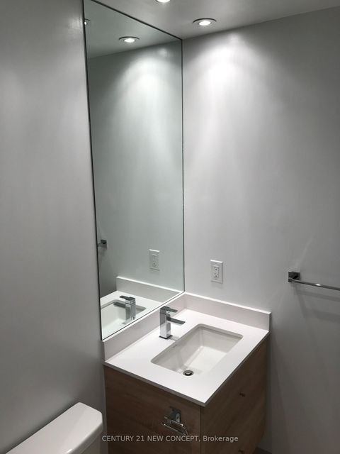 Photo 3 at 823 - 525 Adelaide Street W, Waterfront Communities C1, Toronto