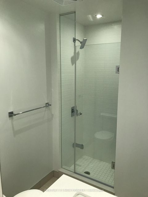 Photo 13 at 823 - 525 Adelaide Street W, Waterfront Communities C1, Toronto