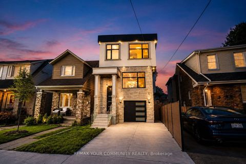 Photo 2 at 49 Wayland Avenue, Danforth, Toronto