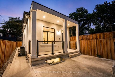 Photo 36 at 49 Wayland Avenue, Danforth, Toronto