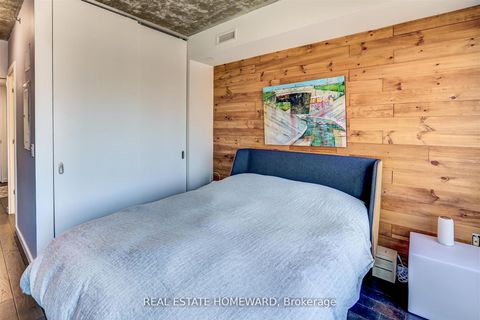 Photo 12 at 817 - 51 Trolley Crescent, Waterfront Communities C8, Toronto