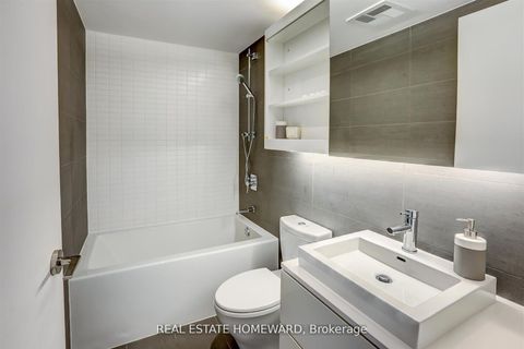Photo 15 at 817 - 51 Trolley Crescent, Waterfront Communities C8, Toronto