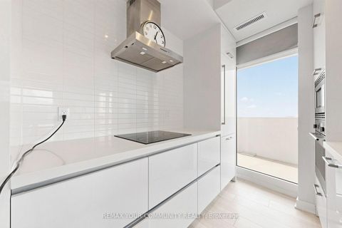 Photo 8 at 2709 - 2221 Yonge Street, Mount Pleasant West, Toronto