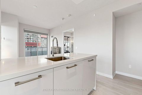 Photo 10 at 2709 - 2221 Yonge Street, Mount Pleasant West, Toronto