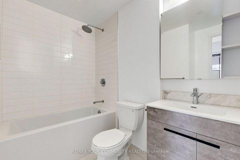 Photo 15 at 2709 - 2221 Yonge Street, Mount Pleasant West, Toronto