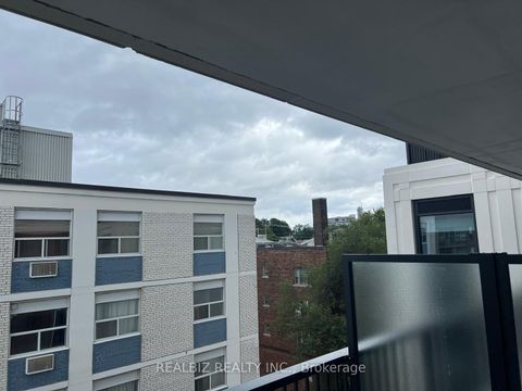 Photo 1 at 823 - 91 Montclair Avenue, Forest Hill South, Toronto