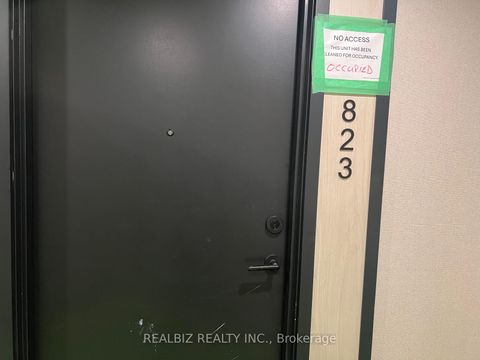 Photo 2 at 823 - 91 Montclair Avenue, Forest Hill South, Toronto