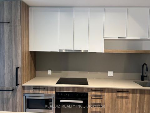 Photo 3 at 823 - 91 Montclair Avenue, Forest Hill South, Toronto