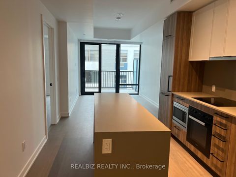 Photo 5 at 823 - 91 Montclair Avenue, Forest Hill South, Toronto