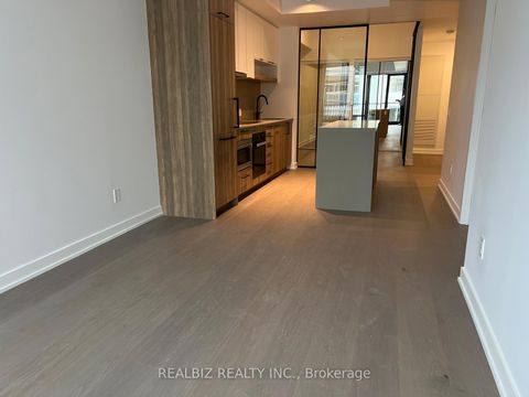 Photo 6 at 823 - 91 Montclair Avenue, Forest Hill South, Toronto