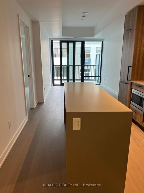 Photo 7 at 823 - 91 Montclair Avenue, Forest Hill South, Toronto