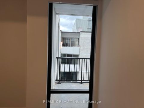 Photo 13 at 823 - 91 Montclair Avenue, Forest Hill South, Toronto