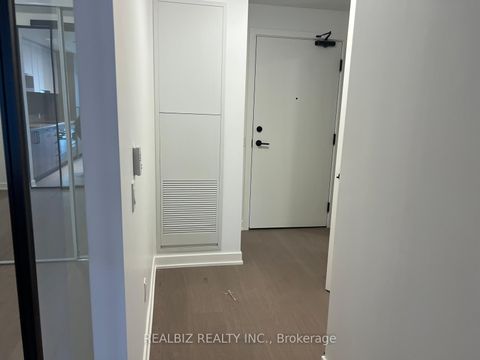 Photo 15 at 823 - 91 Montclair Avenue, Forest Hill South, Toronto