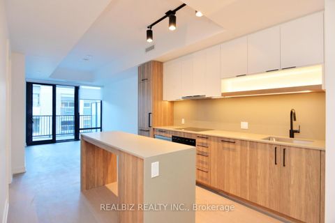 Photo 32 at 823 - 91 Montclair Avenue, Forest Hill South, Toronto