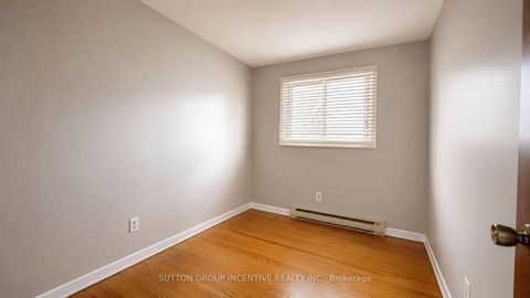 Photo 12 at 35 Davies Crescent, Grove East, Barrie