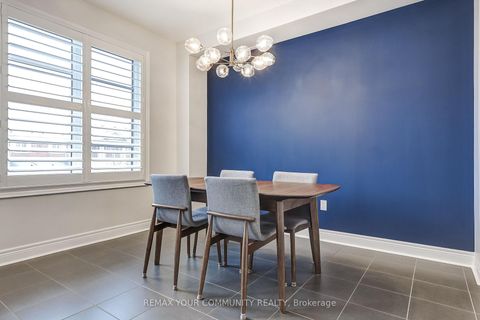 Photo 13 at 22 Lowther Avenue, Oak Ridges, Richmond Hill