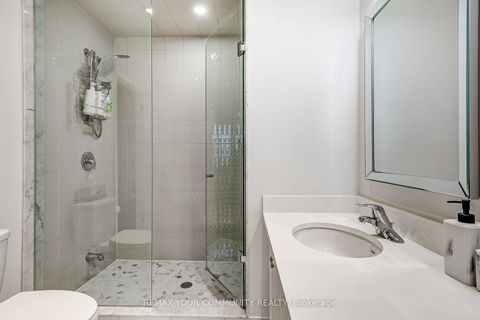 Photo 31 at 22 Lowther Avenue, Oak Ridges, Richmond Hill