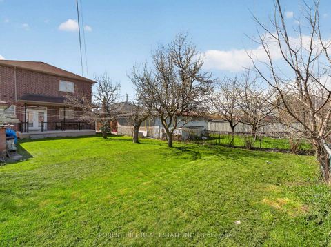 Photo 12 at 114 Regent Road, CFB, Toronto
