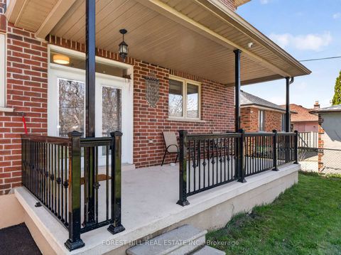 Photo 13 at 114 Regent Road, CFB, Toronto