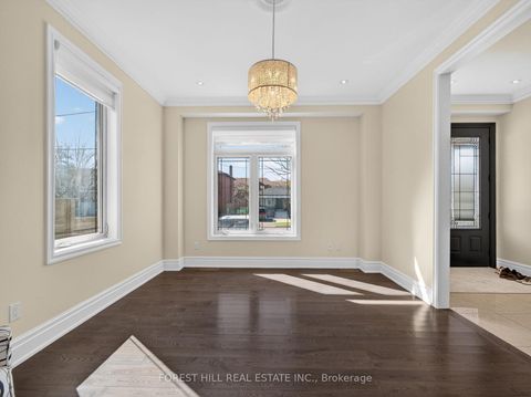 Photo 18 at 114 Regent Road, CFB, Toronto
