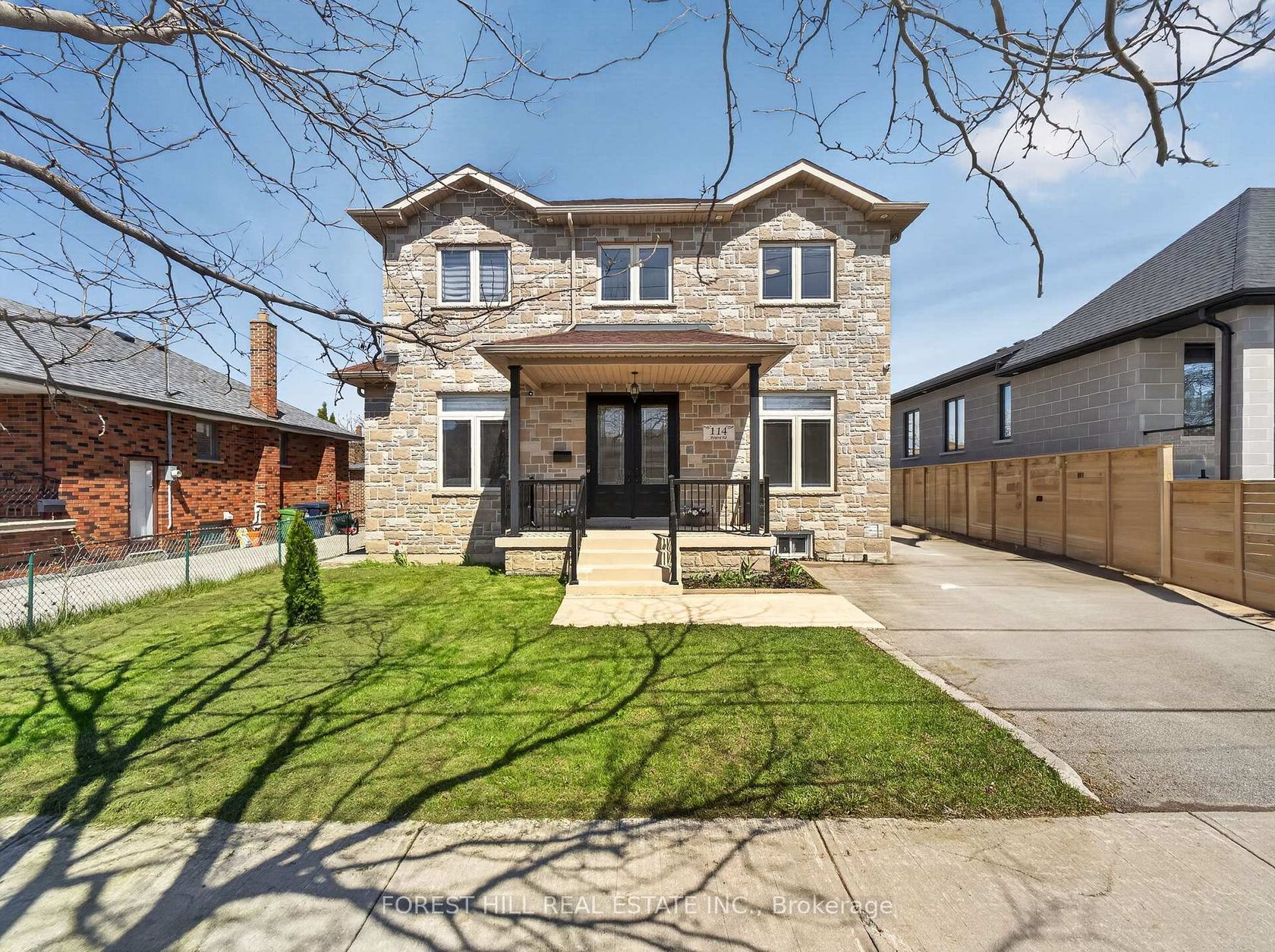 114 Regent Road, CFB, Toronto 